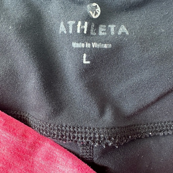 Athleta black & pink midrise capri workout leggings size Large - Picture 13 of 13